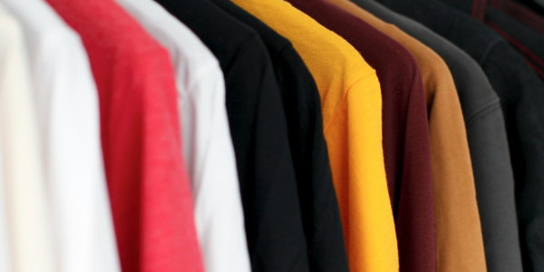 ¿Cómo se fabrica y personaliza la ropa deportiva?